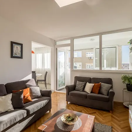 Апартаменти Two Spalatina Спліт