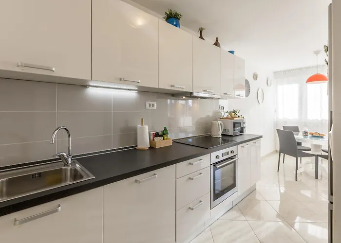 Two Spalatina * 斯普利特