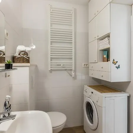 Two Spalatina Апартаменты *